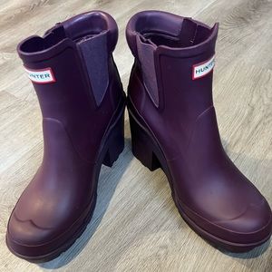 New. Never worn hunter high heel rubber boots